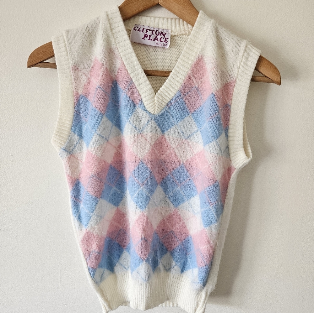 Y2k argyle sweater vest